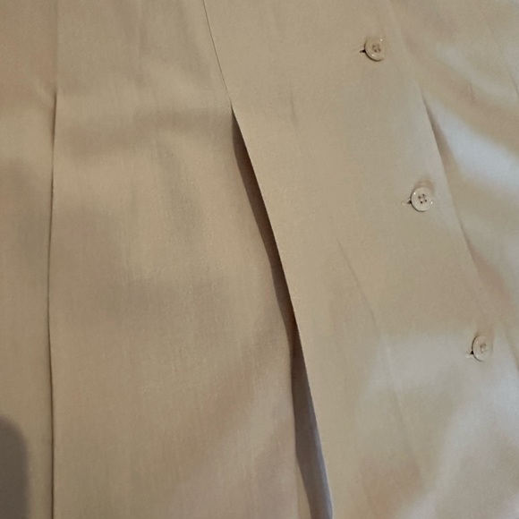 DKNY SILK Button Down SKIRT Size 12 Cream/Subtle Yellow Tone PLEATED Business - Picture 11 of 16